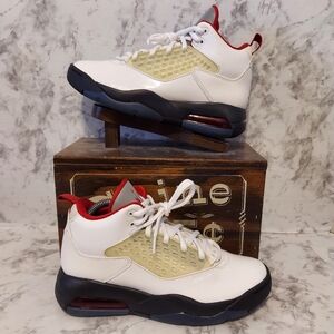 Pre-owned 2019 Jordan maxin 200